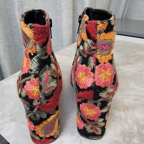 MIA Vail Floral and Paisley Embroidered Black Ankle Boots size 8M - Picture 6 of 12